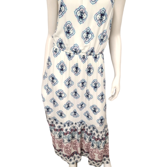 Maurices White Paisley Maxi Dress New with Tags size Medium - Picture 5 of 9